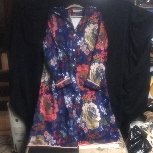 Robe style long cover up with Hoodie - Picture 1 of 2